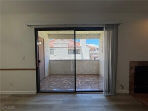 1341 Del Mar St in Las Vegas, NV - Building Photo - Building Photo