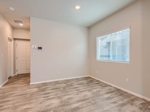 7520 Pink Moon St in North Las Vegas, NV - Building Photo - Building Photo