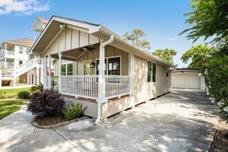 2918 Seargent St in Seabrook, TX - Building Photo - Building Photo