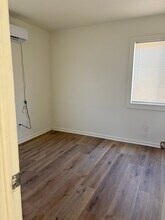 1130 N Green St in Hanford, CA - Building Photo - Building Photo