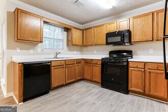 65 Shelby Bluff in Sharpsburg, GA - Foto de edificio - Building Photo