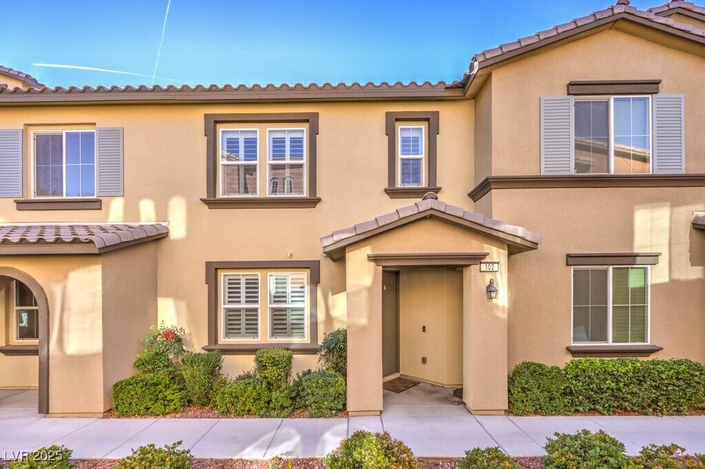 11326 Belmont Lake Dr in Las Vegas, NV - Foto de edificio