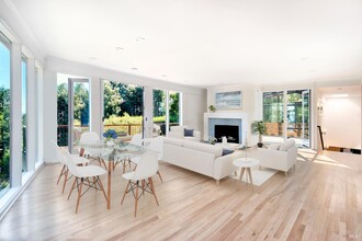 8 Ralston Ave in Mill Valley, CA - Foto de edificio - Building Photo