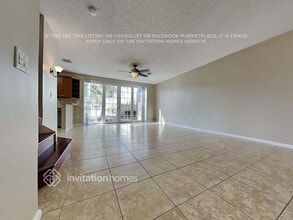 4720 SW 163rd Ave in Miramar, FL - Foto de edificio - Building Photo