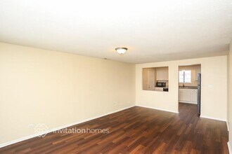 830 Bloomfield Ln in Aurora, IL - Building Photo - Building Photo