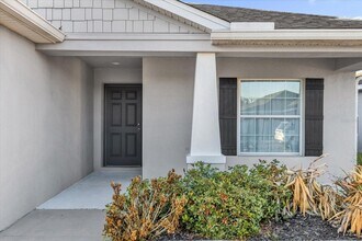 955 Pearly Ridge Ln in Lakeland, FL - Foto de edificio - Building Photo