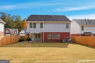 4545 Parkview Walk Dr in Lilburn, GA - Building Photo - Building Photo