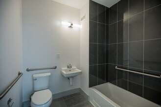 3716 Haverford Ave-Unit -1F in Philadelphia, PA - Building Photo - Building Photo