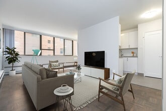 224 St George St in Toronto, ON - Building Photo - Building Photo