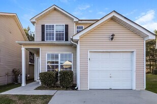 2249 Crossrail Dr in Atlanta, GA - Building Photo