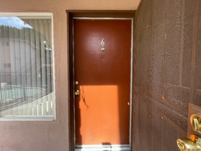 19405 Haynes St in Los Angeles, CA - Building Photo - Building Photo