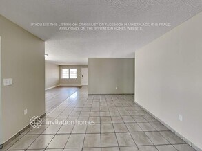 13203 SW 40th Terrace in Miami, FL - Foto de edificio - Building Photo