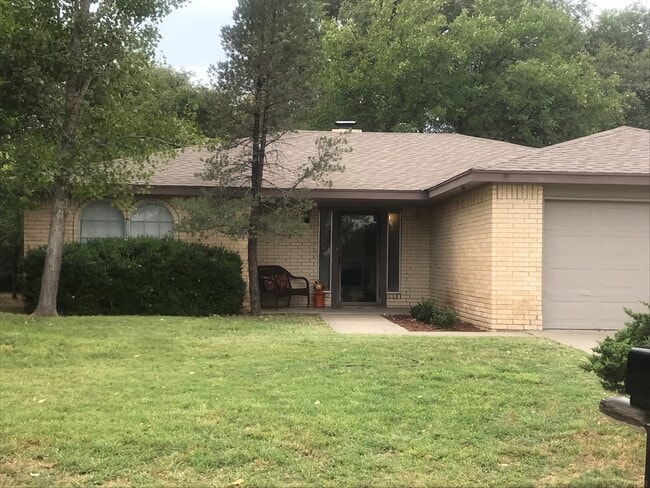 6000 Chisholm Cir in Amarillo, TX - Building Photo - Building Photo