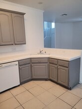 5926 Silver Trace Ct in Henderson, NV - Foto de edificio - Building Photo