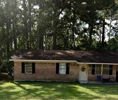 619 Elm St in New Llano, LA - Building Photo