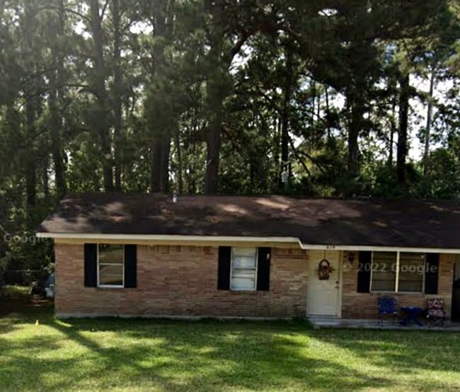 property at 619 Elm St