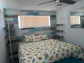 219 S Atlantic Ave in Daytona Beach, FL - Foto de edificio - Building Photo