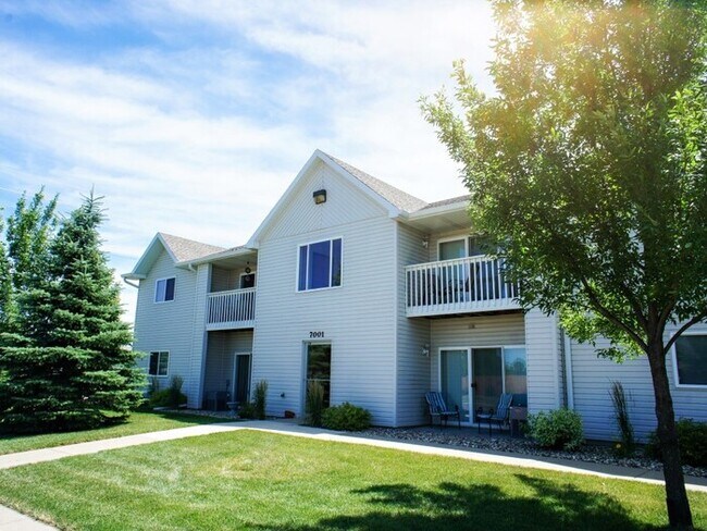 7003 56th St-Unit -7 in Sioux Falls, SD - Building Photo - Building Photo