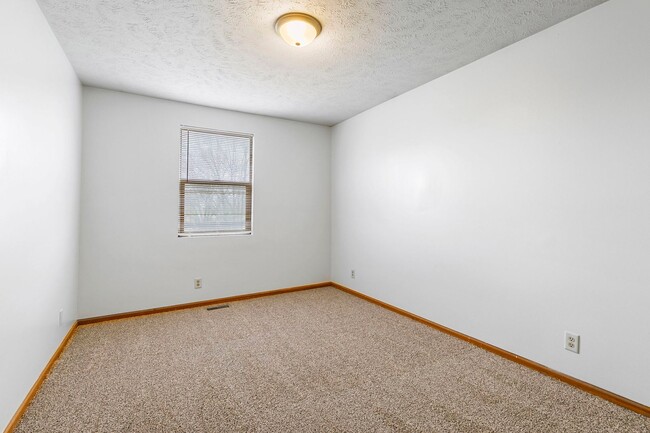 1701 Groveland Cir in Lincoln, NE - Building Photo - Building Photo