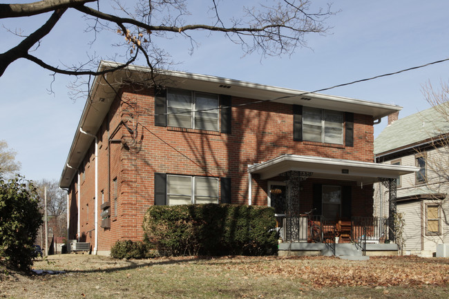 1431 Hepburn Ave in Louisville, KY - Foto de edificio - Building Photo