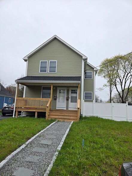 property at 37 Rose Glen St