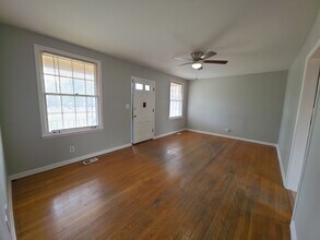 4411 NW Kenwood Dr in Huntsville, AL - Building Photo - Building Photo