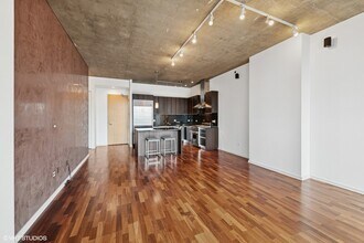 600 N Fairbanks Ct, Unit 3408 in Chicago, IL - Building Photo - Building Photo
