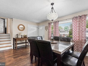 5 Valley View Ct in Hamilton Township, NJ - Building Photo - Building Photo