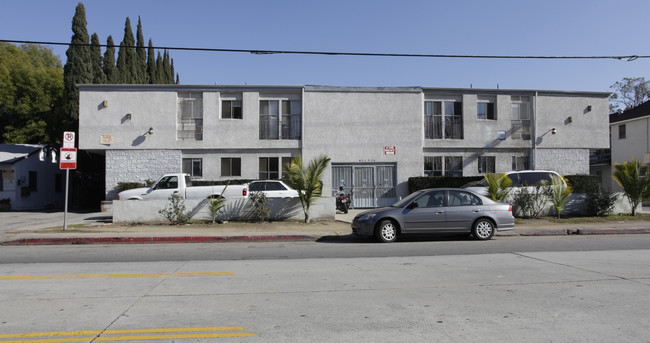 6232-6236 Hazeltine Ave in Van Nuys, CA - Building Photo - Building Photo