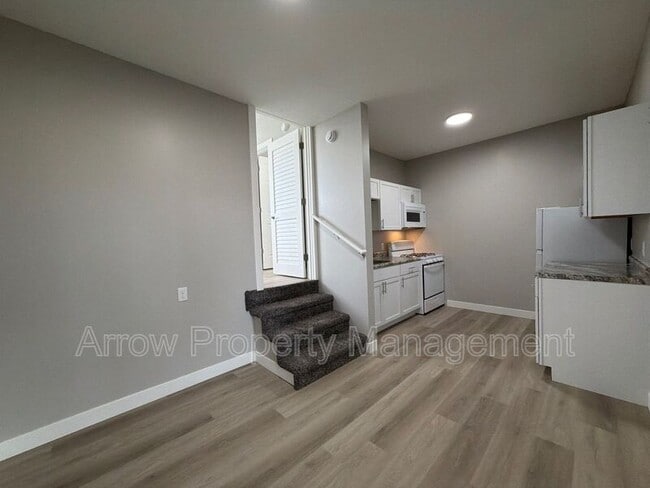 property at 877 N 26th St