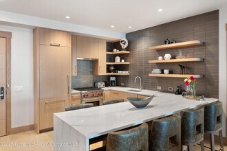 130 Wood Rd, Unit 253-255 in Snowmass Village, CO - Building Photo - Building Photo