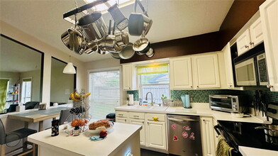 3227 Heron's Point Cir in Kissimmee, FL - Building Photo - Building Photo