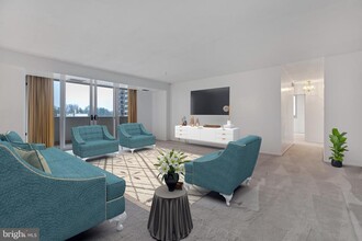 4601 N Park Ave in Chevy Chase, MD - Building Photo - Building Photo