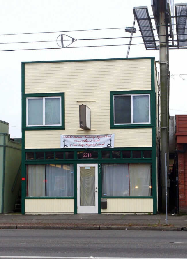 5514 Pacific Ave in Tacoma, WA - Foto de edificio - Building Photo