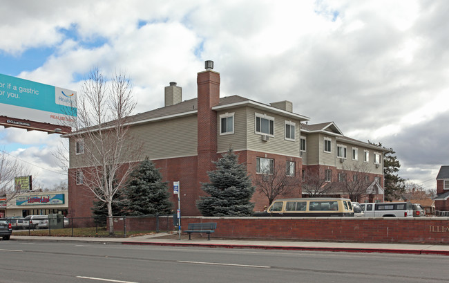 William J. Raggio Plaza in Reno, NV - Foto de edificio - Building Photo