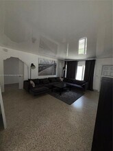 865 80th St in Miami Beach, FL - Foto de edificio - Building Photo
