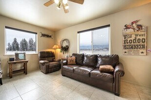 893 Capistrano NW in Kalispell, MT - Building Photo