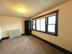 1134 W Center St-Unit -A1134-5 in Rochester, MN - Foto de edificio - Building Photo