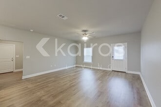 13784 Willowmore Dr in Denham Springs, LA - Building Photo - Building Photo