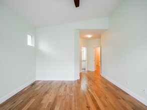 6932 197B St in Langley, BC - Building Photo - Building Photo