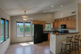 14481 N Kings Way in Fountain Hills, AZ - Foto de edificio - Building Photo