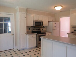 130 Magens Way in Cedar Point, NC - Building Photo - Building Photo