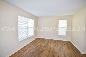 705 SE Carefree Ln in Waukee, IA - Building Photo - Building Photo