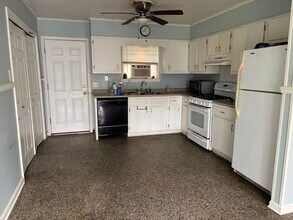 127 Danos Ln in Belle Chasse, LA - Building Photo - Building Photo