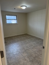 1029 E Walnut St in Martinsville, IN - Foto de edificio - Building Photo