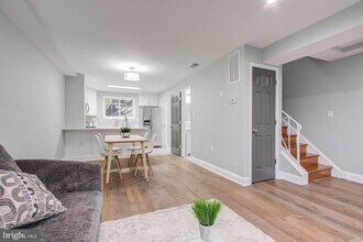 1626 Kenwood Ave in Alexandria, VA - Building Photo - Building Photo