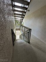 23680 Walden Center Dr in Bonita Springs, FL - Building Photo