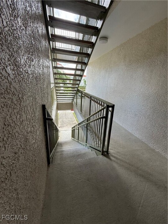 23680 Walden Center Dr in Bonita Springs, FL - Building Photo