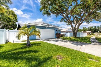 7089 121st Ave in Largo, FL - Building Photo - Building Photo