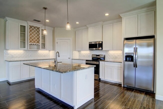 6701 Stuyvesant Ct in Corpus Christi, TX - Building Photo - Building Photo